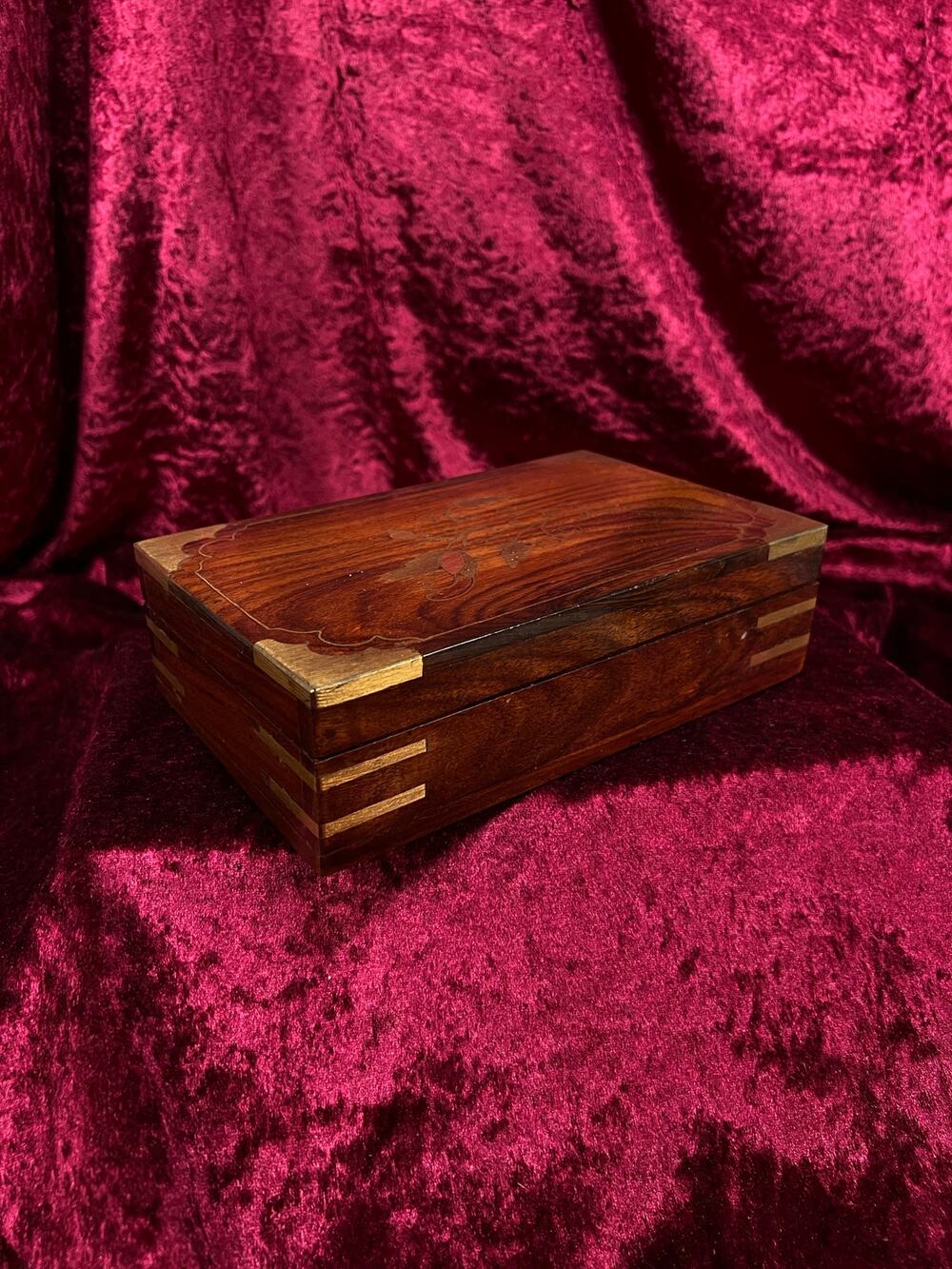 Vintage Wooden Trinket Jewelry Box - Floral Inlay Brass Corner Keepsake Chest